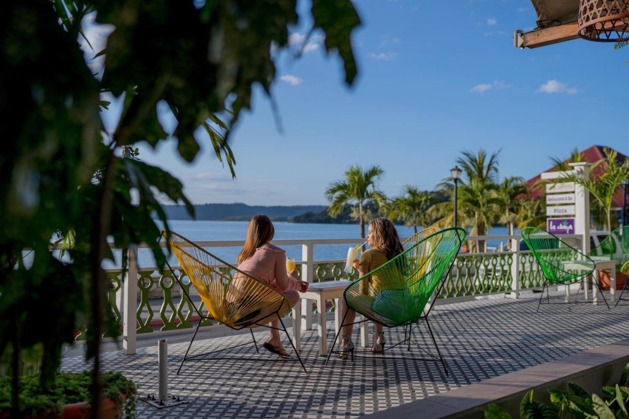 Hotel Peten Flores Exterior photo